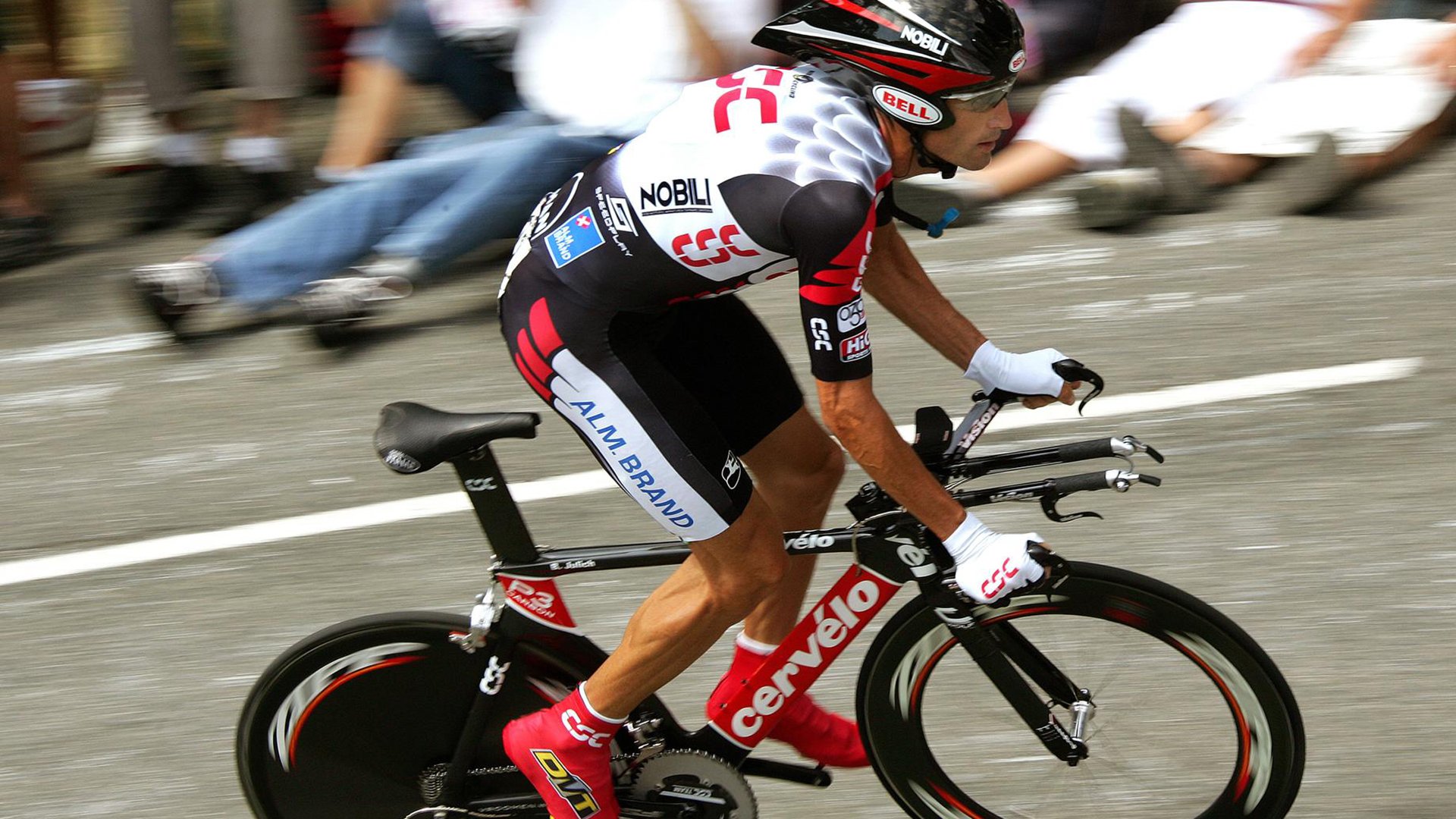 “传感器+视频分析打造实时战术决策辅助系统”