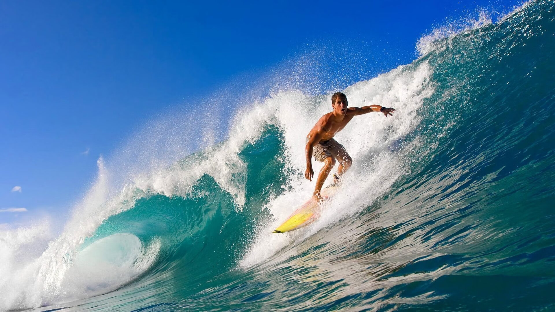 激动人心！国内足球聚焦焦点大战，焦点访谈中国足球